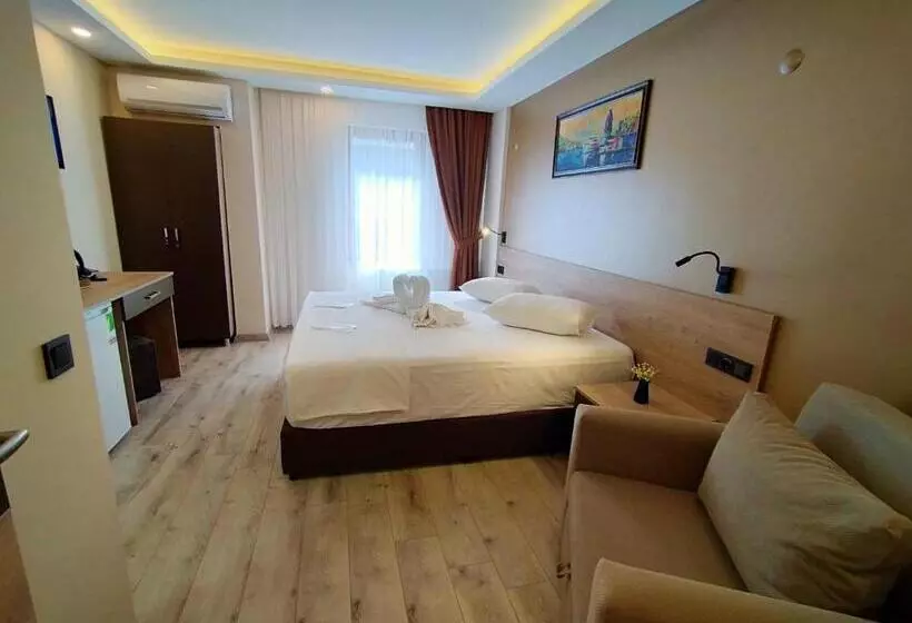 هتل Palmiye Royale Palace