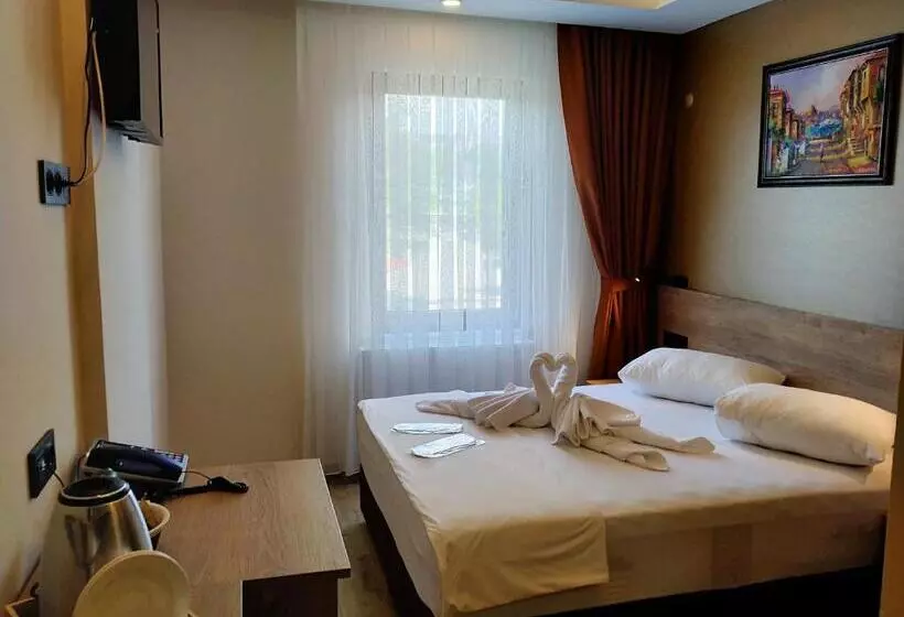 هتل Palmiye Royale Palace