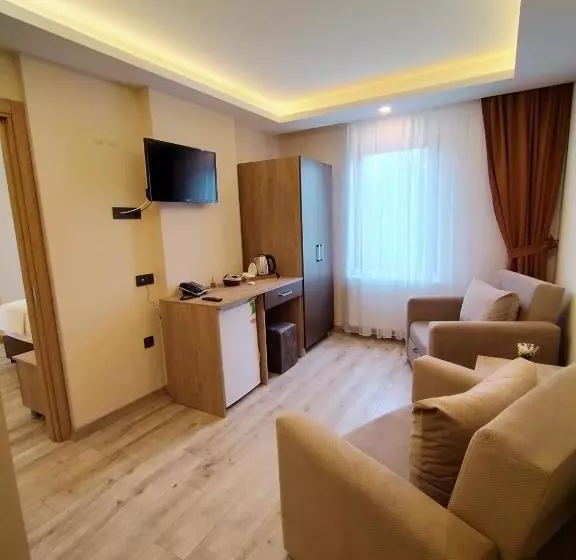 هتل Palmiye Royale Palace