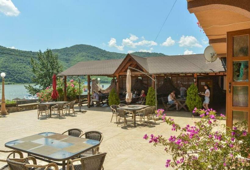 Hotel Pensiunea Deian Clisura Dunării