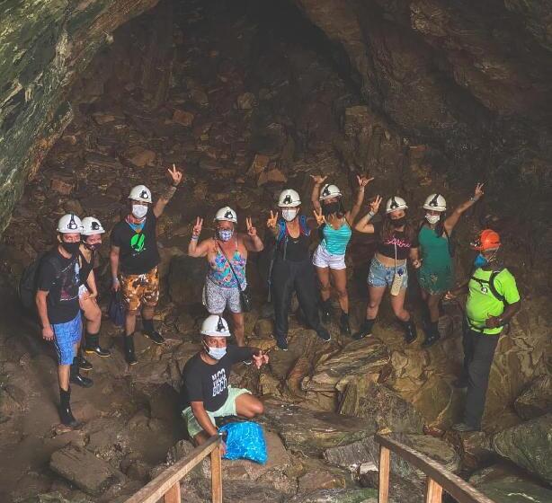 پانسیون Pousada A Gruta