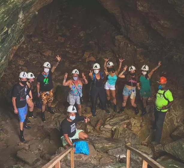 Majatalo Pousada A Gruta