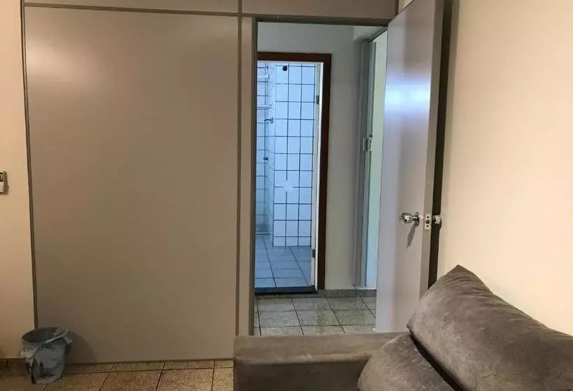 ペンション Bento Ferreira Hostel