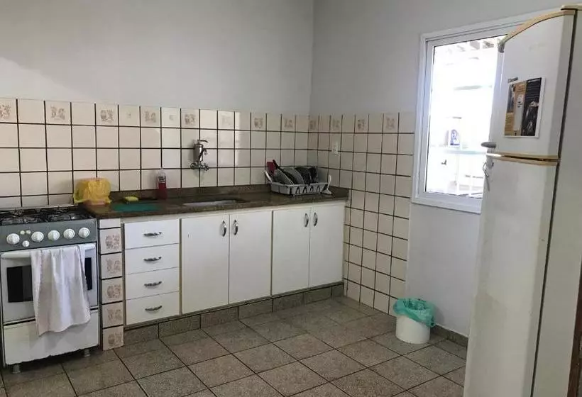 ペンション Bento Ferreira Hostel