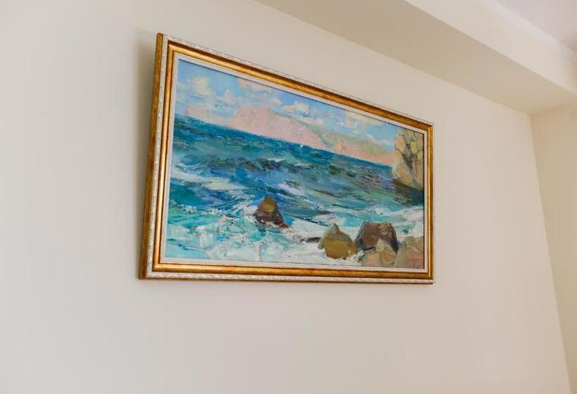 پانسیون Villa Blanca