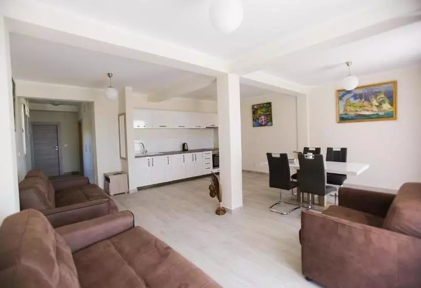 پانسیون Villa Blanca
