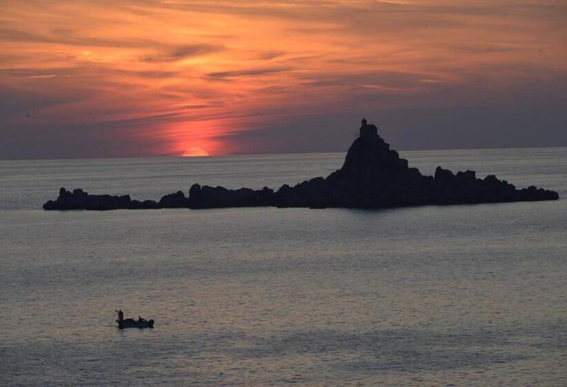 پانسیون Villa Blanca