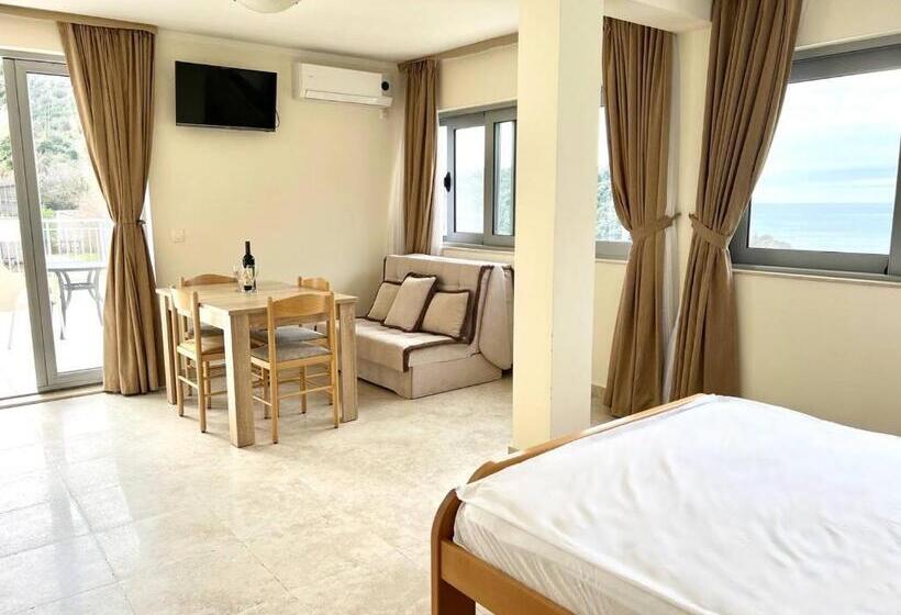 پانسیون Villa Blanca