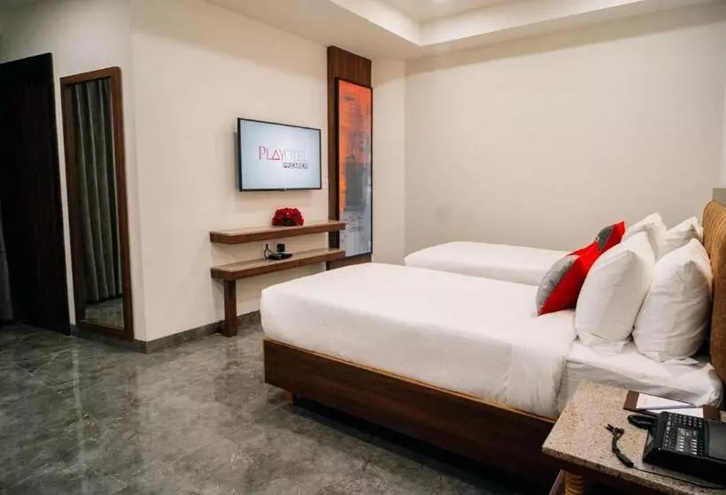 Playotel Premier Guna