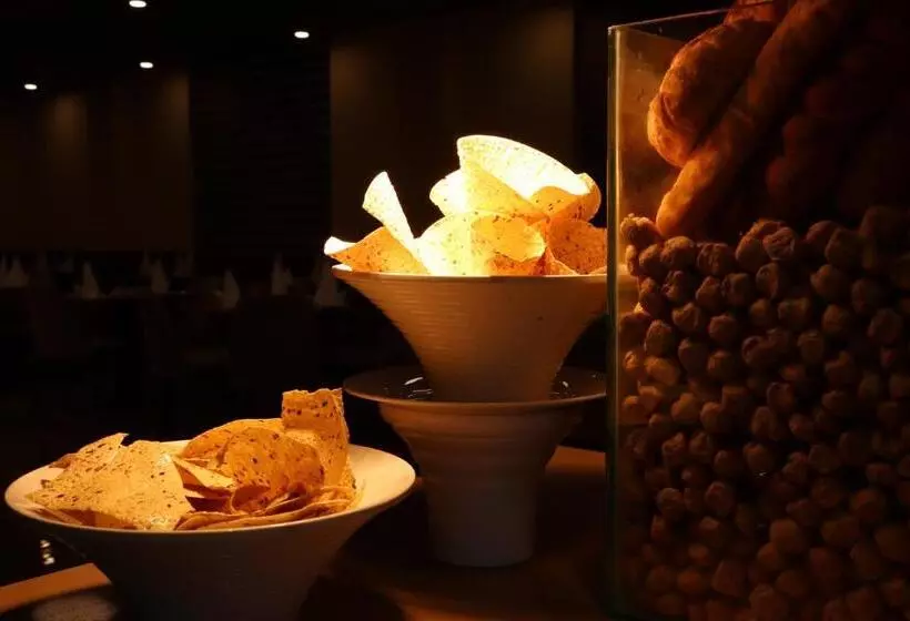 Playotel Premier Guna