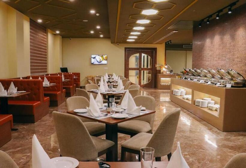 Playotel Premier Guna