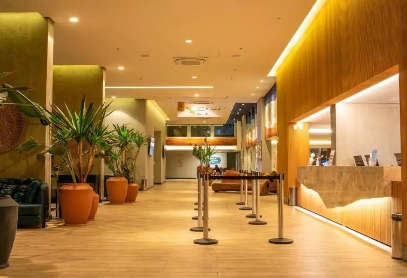 Lomakeskus Hot Beach Suites