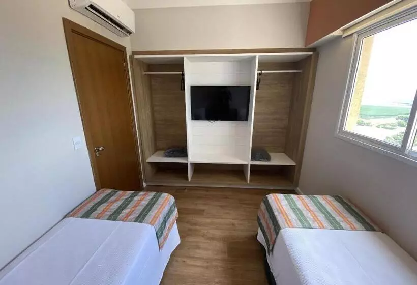 Lomakeskus Hot Beach Suites