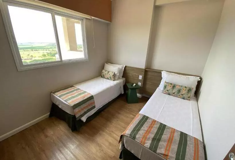 Lomakeskus Hot Beach Suites