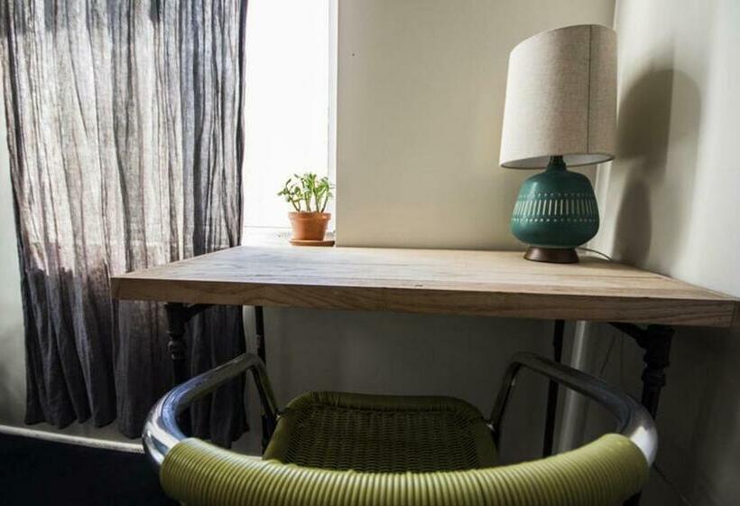 旅馆 American Dream