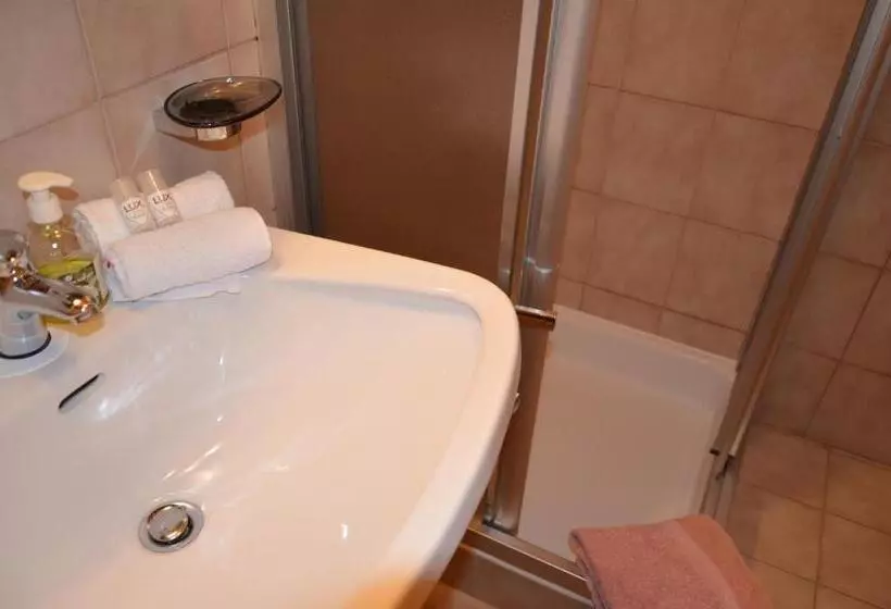 Aamiaismajoitus (B&B) Gästehaus Troppmair