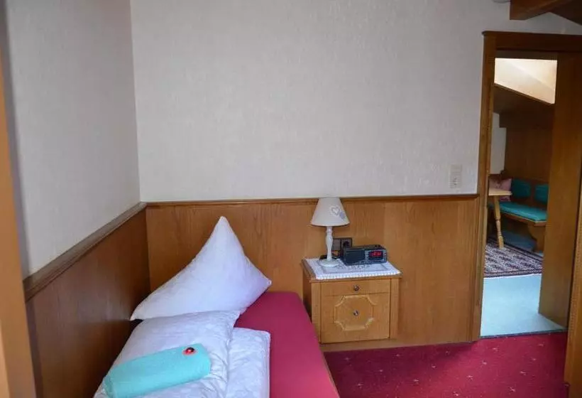 Aamiaismajoitus (B&B) Gästehaus Troppmair