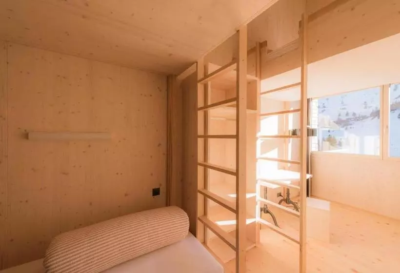 ホテル Stoos Hüttä