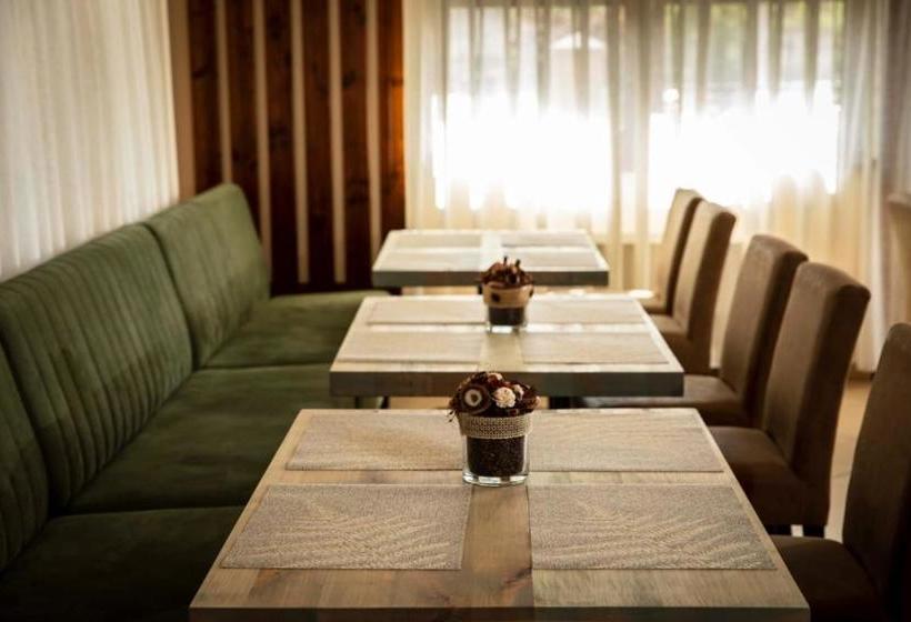 بنسيون Bello Lounge