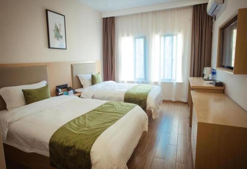 Отель Greentree Inn Express Nantong Development Zone Guibiyuan