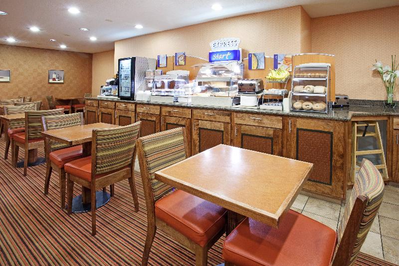 هتل Albuquerque I40 Eubanks