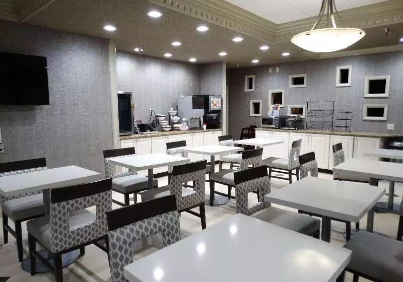 ホテル Best Western Plus Wausau Rothschild