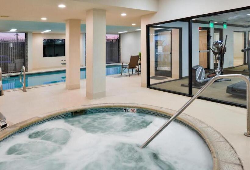 Отель Chino Hills