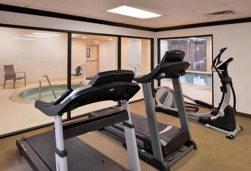 Отель Chino Hills