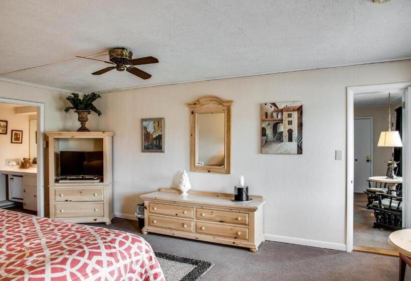 Szálloda Cliff Dwellers Inn