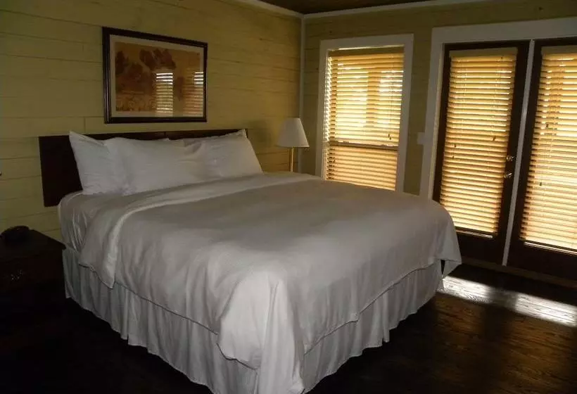 ホテル Creekside Lodge And Event Center