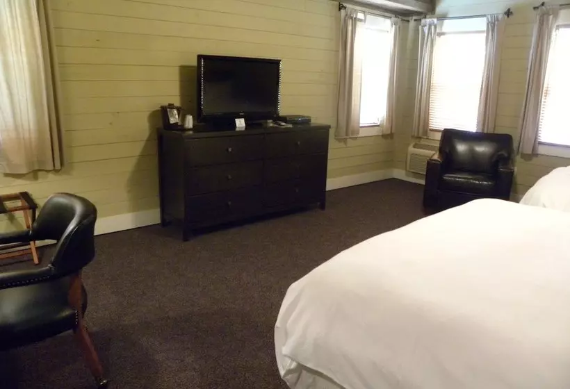 ホテル Creekside Lodge And Event Center