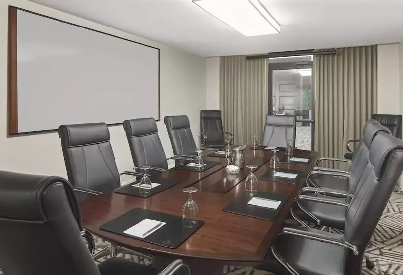 هتل Crowne Plaza Greenville, An Ihg