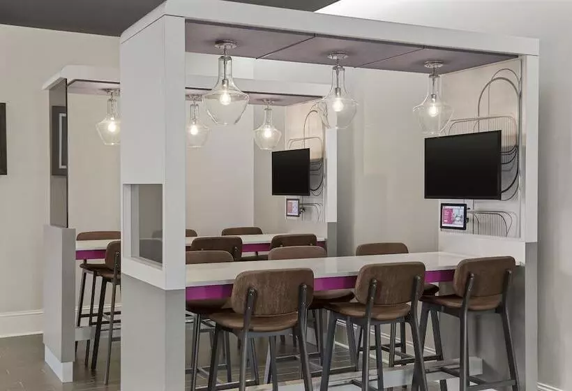 هتل Crowne Plaza Greenville, An Ihg