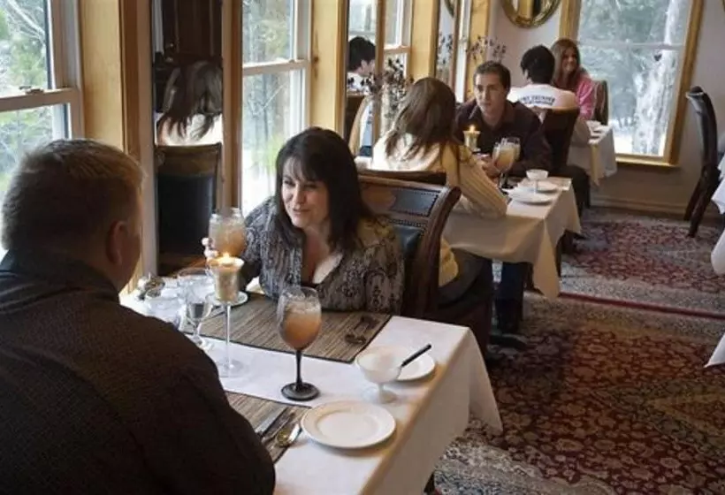 호텔 Echo Canyon Spa Resort