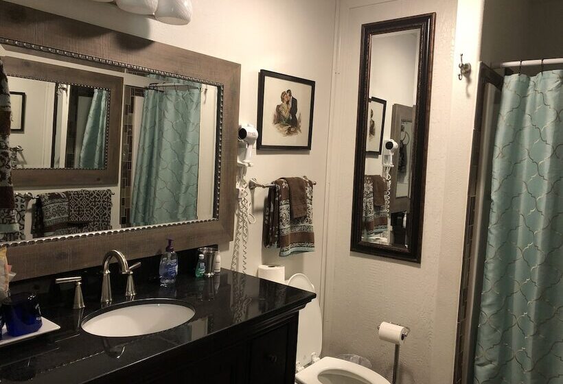 酒店 Echo Canyon Spa Resort