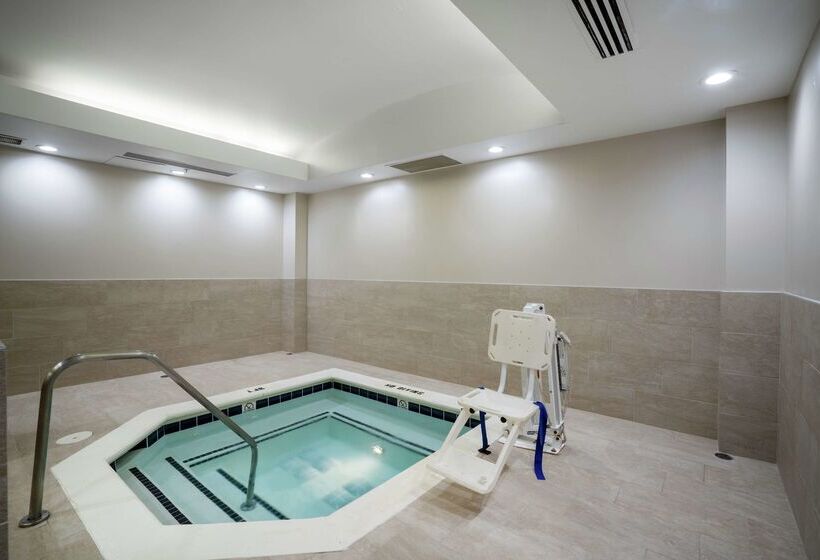 فندق Embassy Suites By Hilton Nashville At Vanderbilt