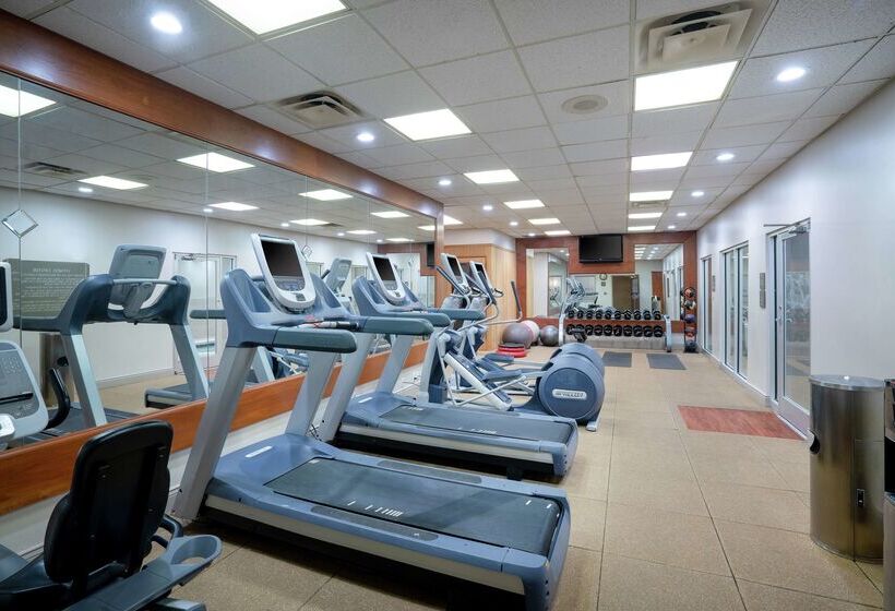 فندق Embassy Suites By Hilton Nashville At Vanderbilt