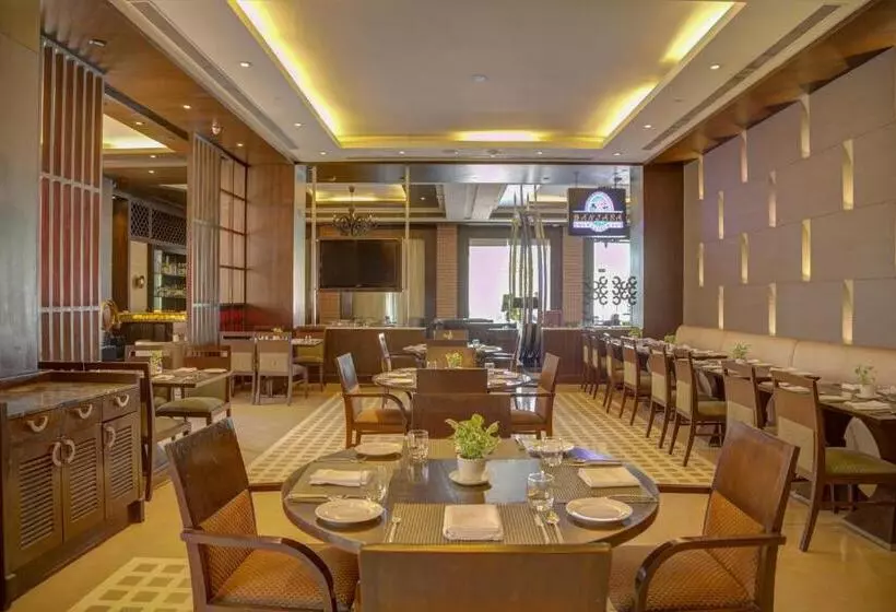 Goldfinch Hotel Delhi Ncr