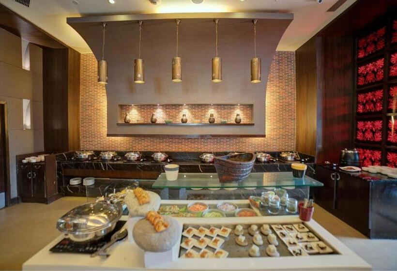 Goldfinch Hotel Delhi Ncr