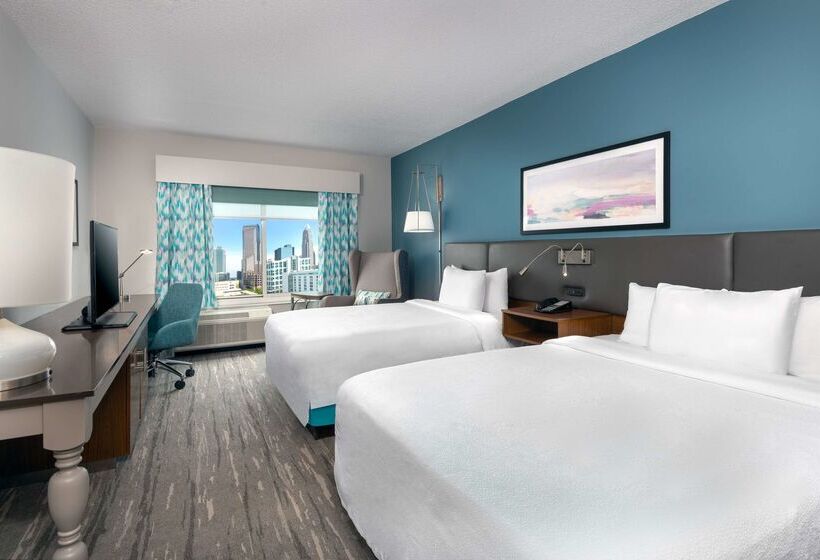 בית מלון כפרי Hilton Garden Inn Charlotte Uptown
