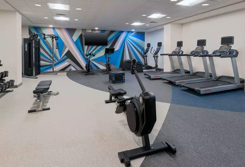 酒店 Hilton Garden Inn Charlotte Uptown