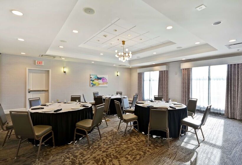 Отель Hilton Garden Inn Gulfport Airport