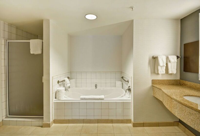 Отель Hilton Garden Inn Gulfport Airport