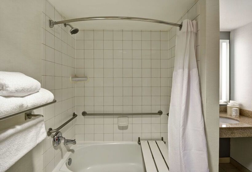 Отель Hilton Garden Inn Gulfport Airport