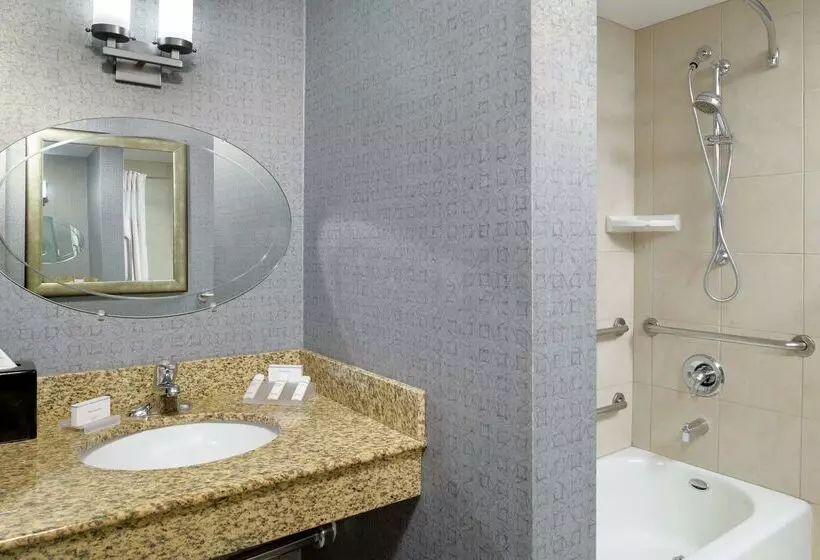 هتل Hilton Garden Inn Phoenix North Happy Valley