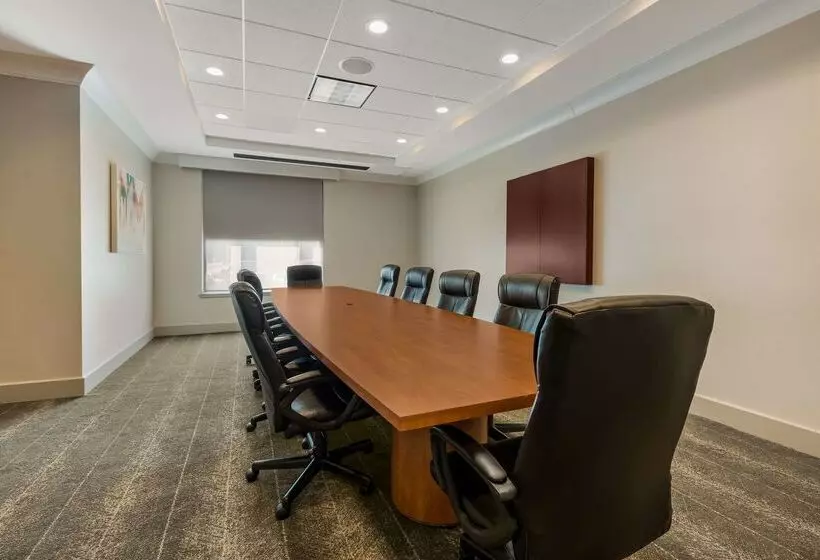 فندق Hilton Garden Inn Rockford