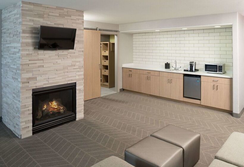 בית מלון כפרי Hilton Garden Inn Sioux City Riverfront