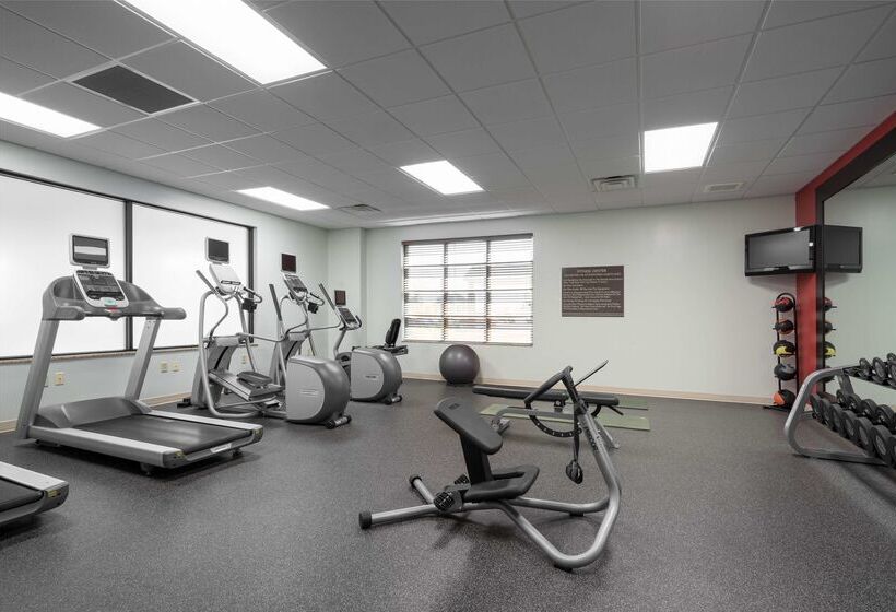 בית מלון כפרי Hilton Garden Inn Sioux City Riverfront