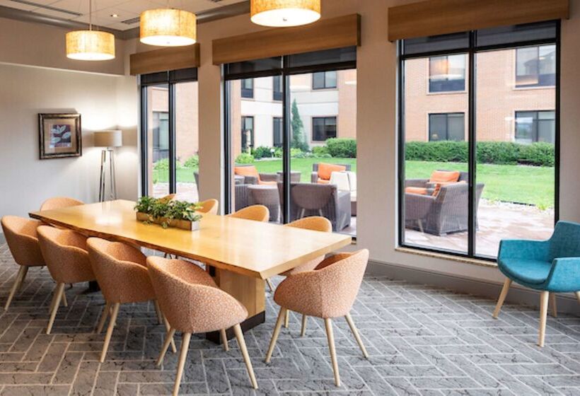 בית מלון כפרי Hilton Garden Inn Sioux City Riverfront