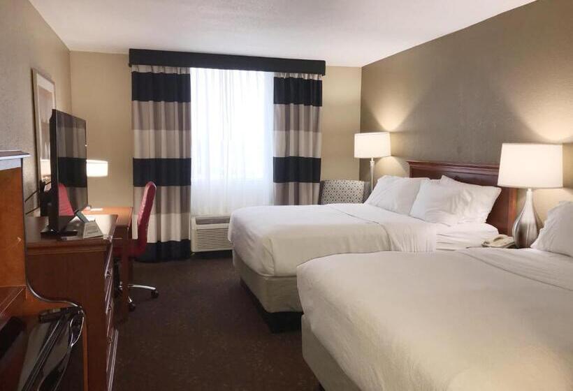 בית מלון כפרי Holiday Inn Alexandria, An Ihg